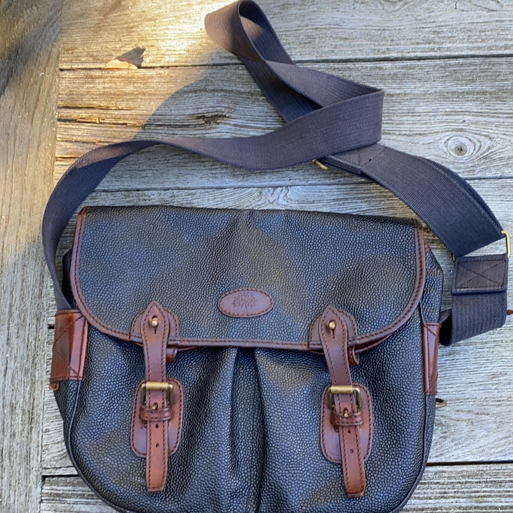 Vintage Mulberry Black Pebble Cross-Body Satchel. Great condition.